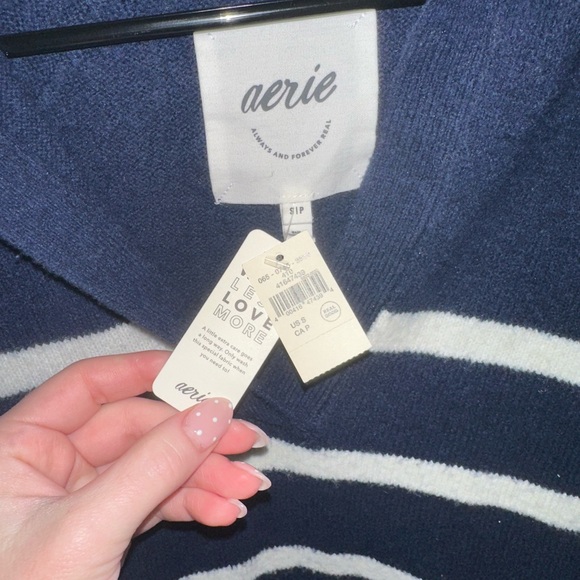 NWT Aerie Sweater - Picture 2 of 3